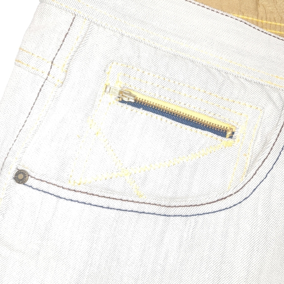 Pelle Pelle Jean Shorts. Size 52. - Picture 9 of 10